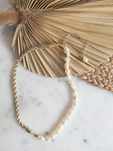 Twisted Pearl Necklace