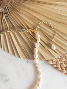 Twisted Pearl Necklace