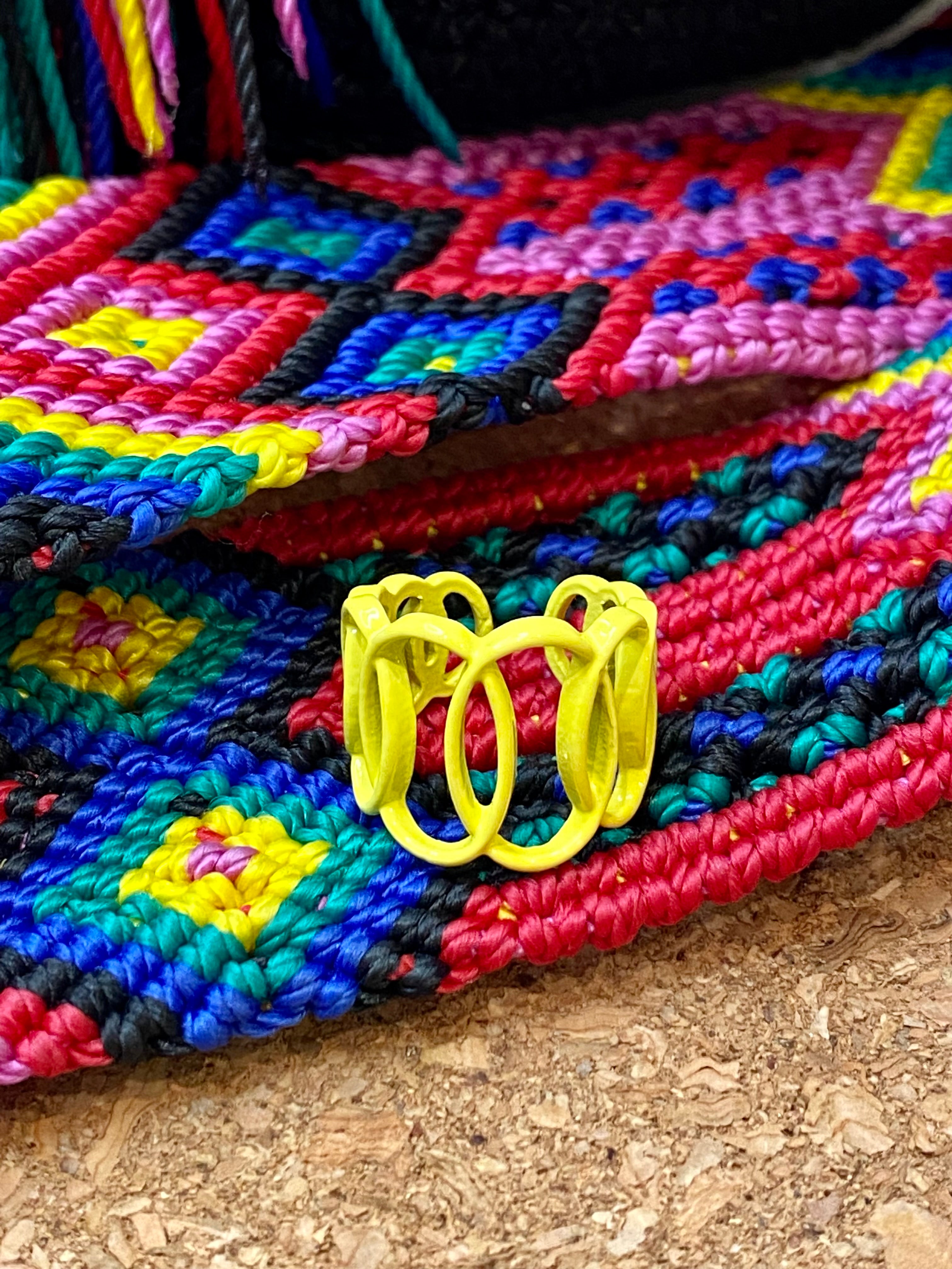 Interlocking Oval Ring