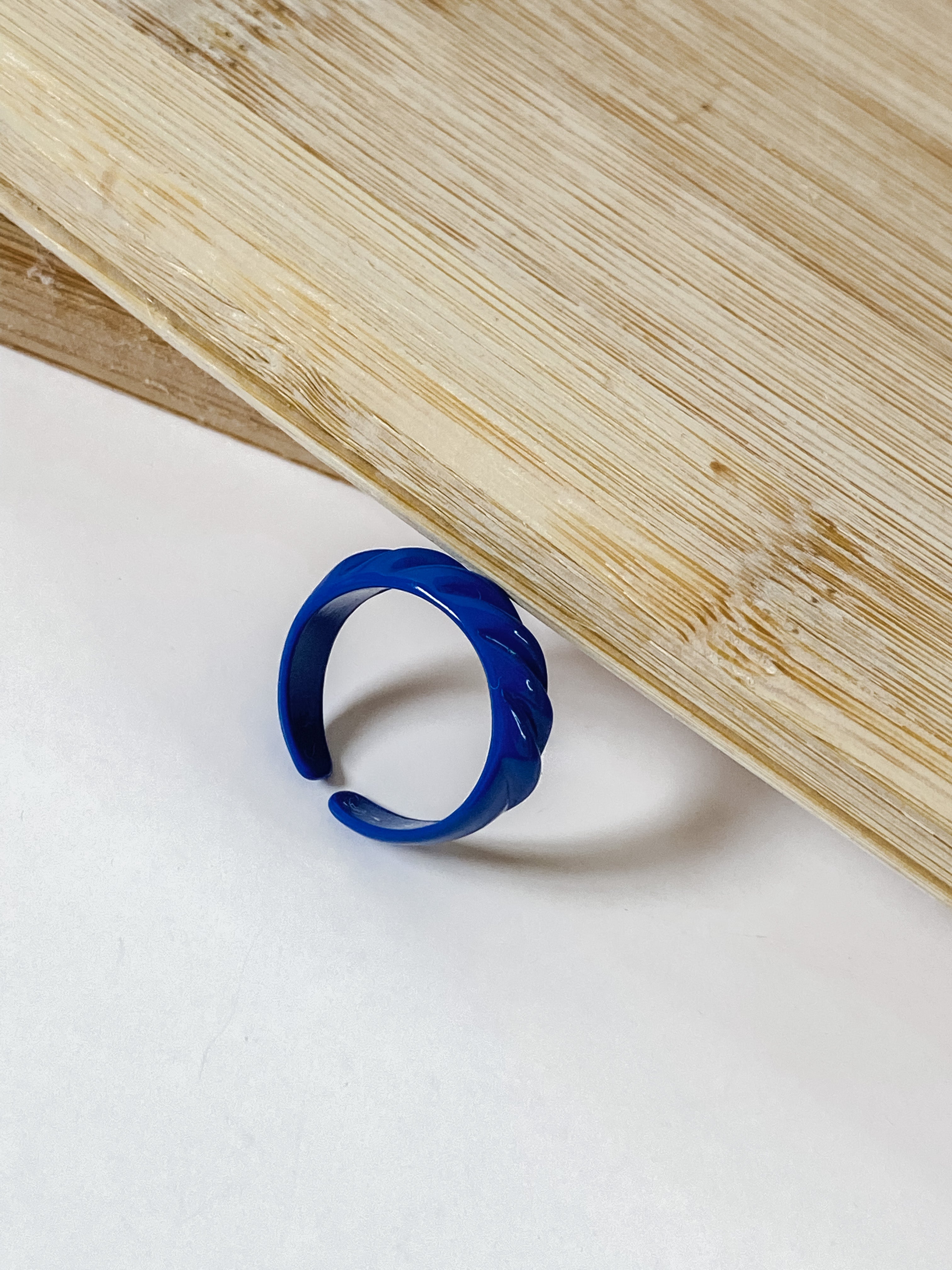 Enamel Spiral Adjustable Ring