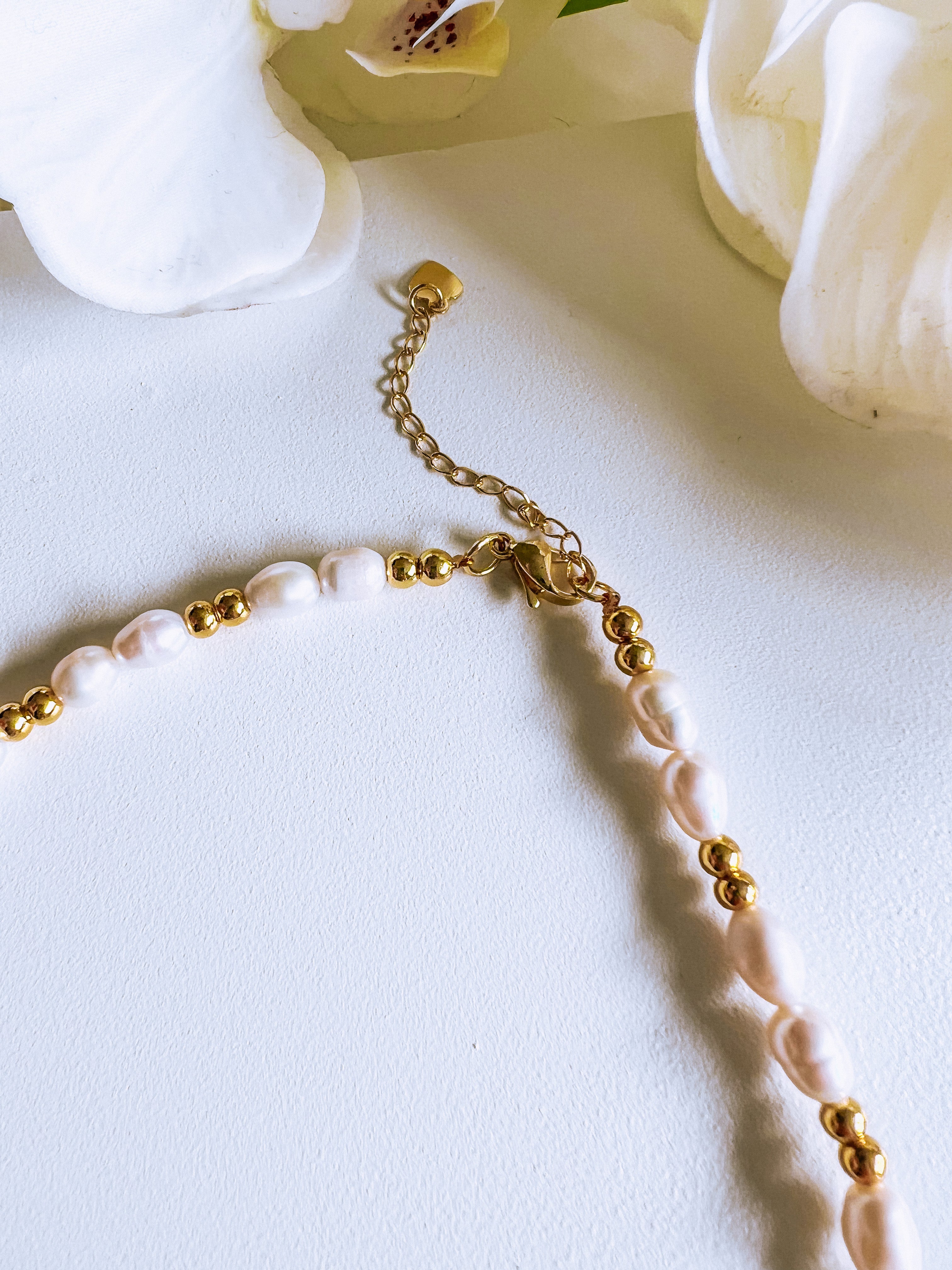 Dainty Pearl & gold beads necklace