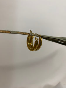 Medium Size Chunky Hoop Earring