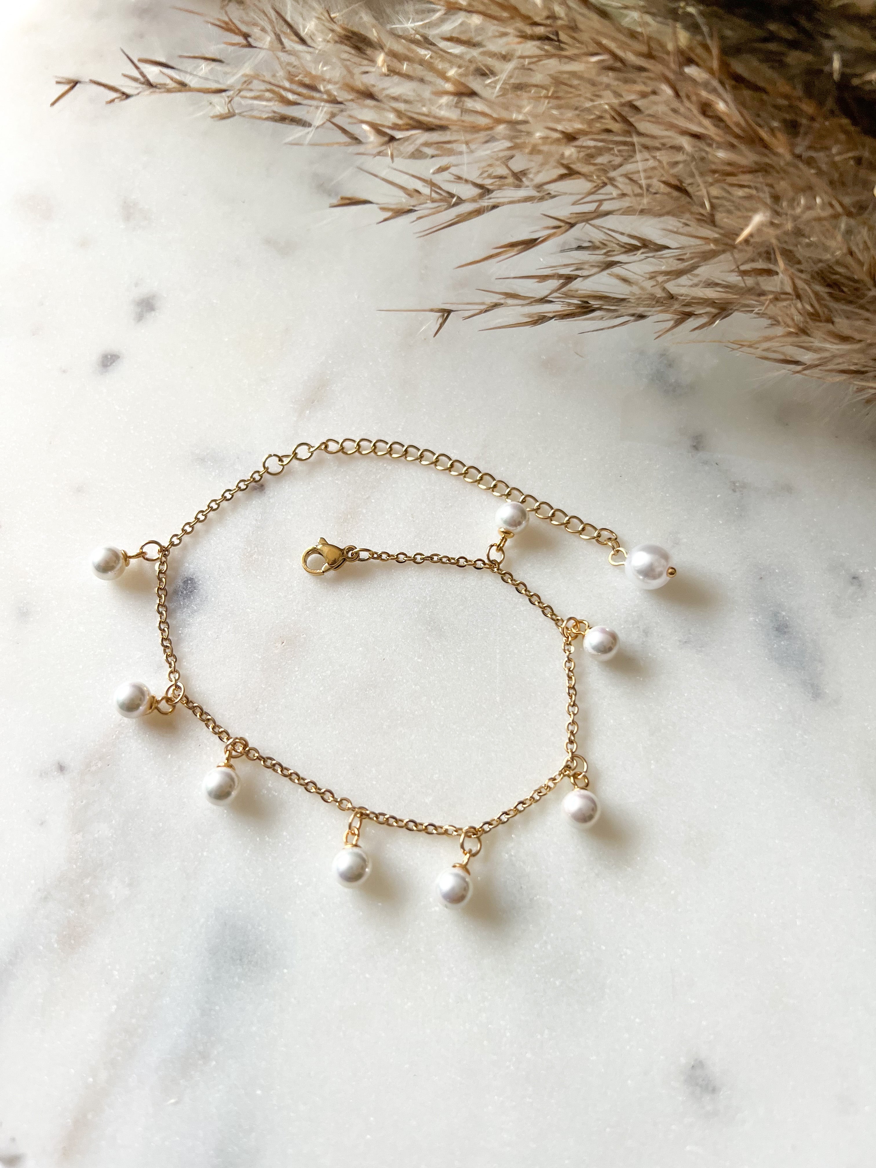 Dainty Multi Pearl Bracelet