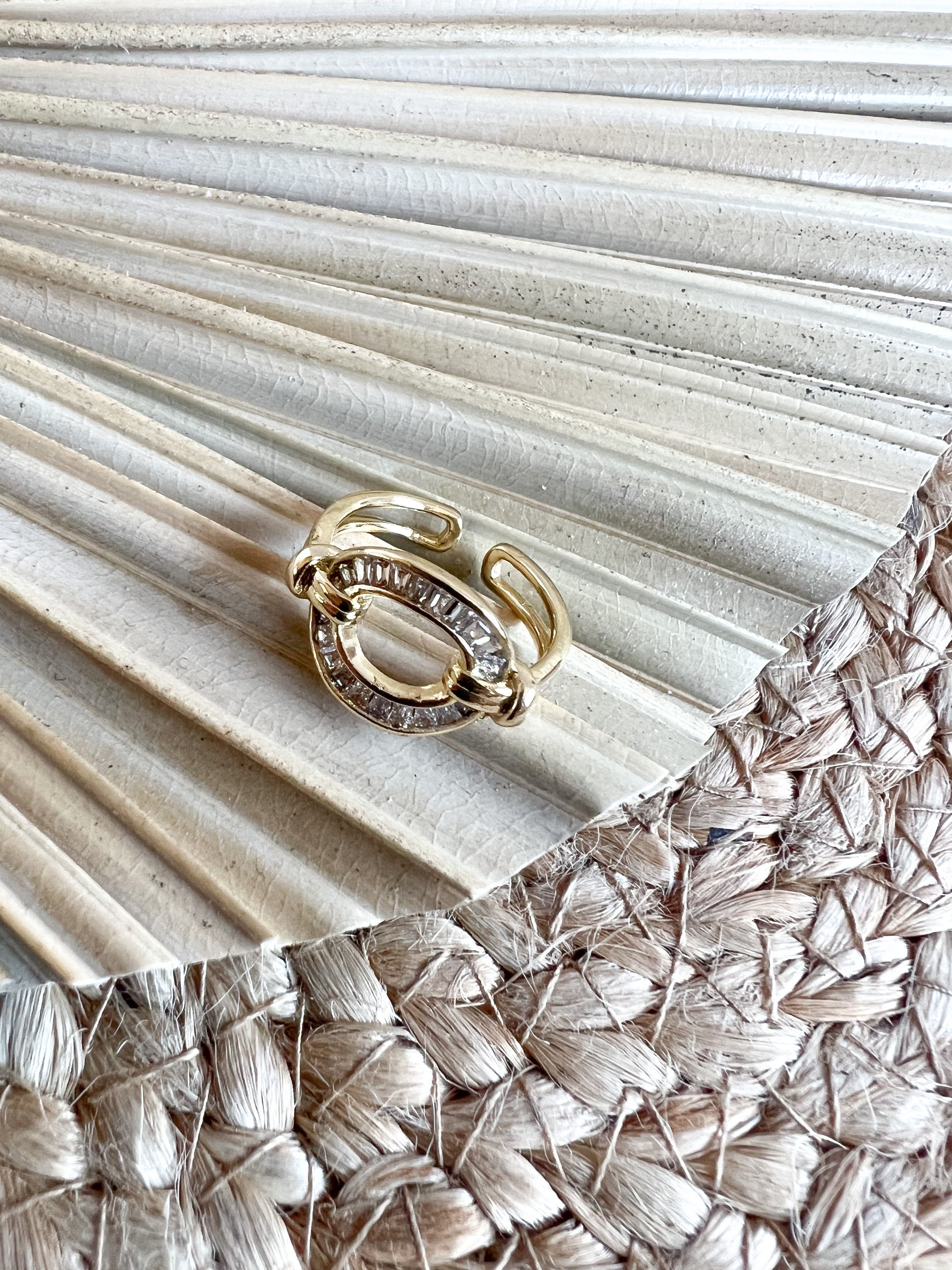 Omega Ring