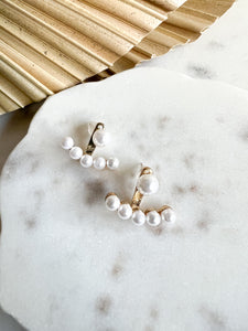 Pearl Lobe Huggies