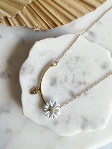 Daisy Necklace