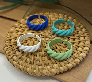 Enamel Spiral Adjustable Ring