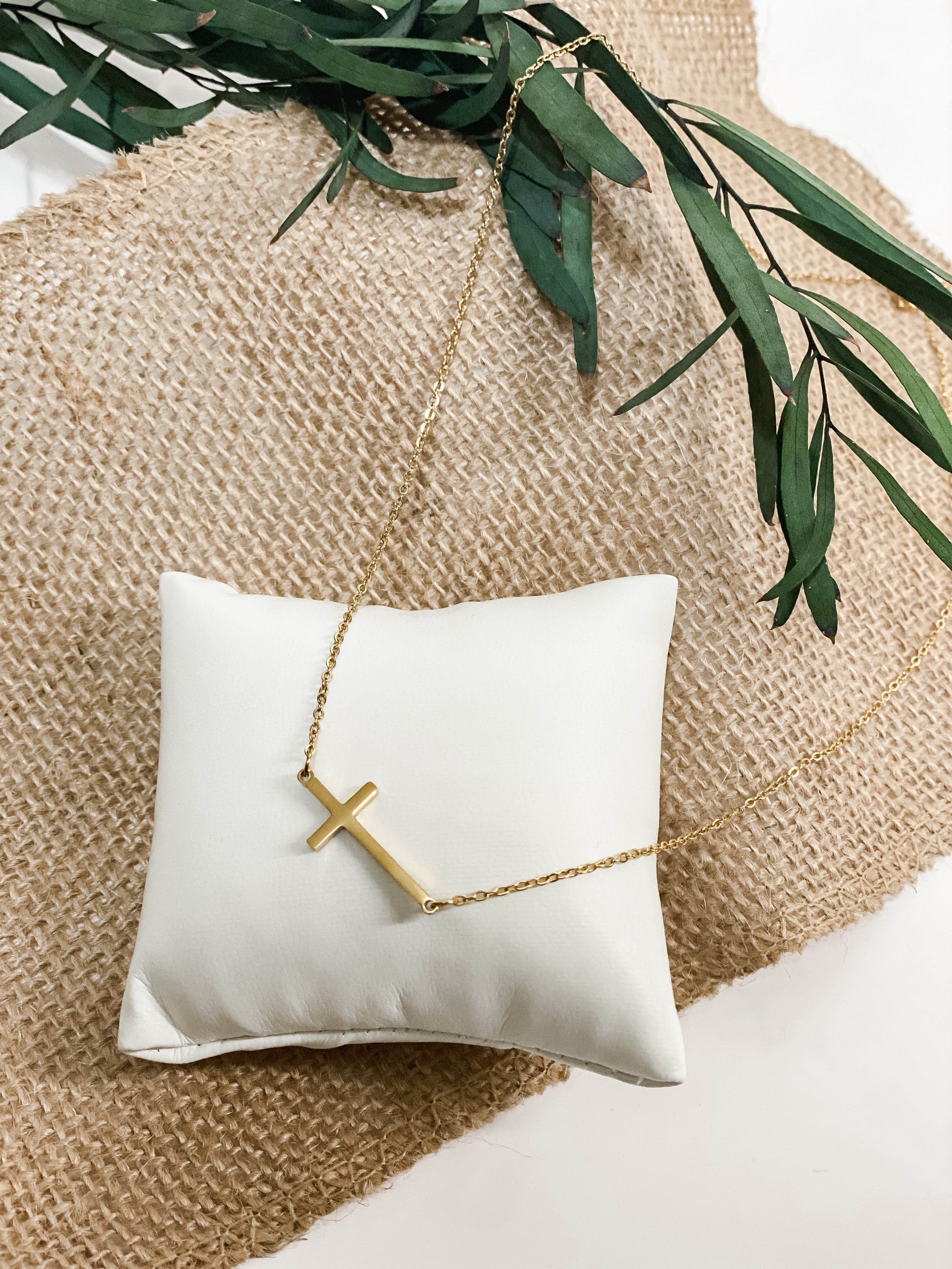 Cross Pendant Necklace